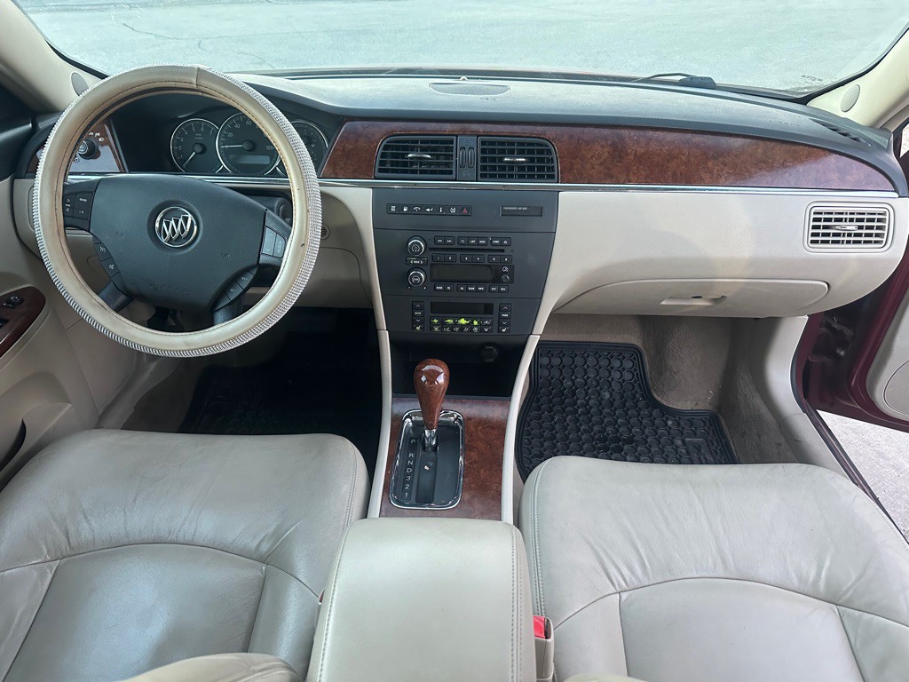 2005 Buick Lacrosse Image 9