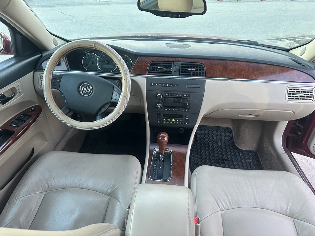 2005 Buick Lacrosse Image 10