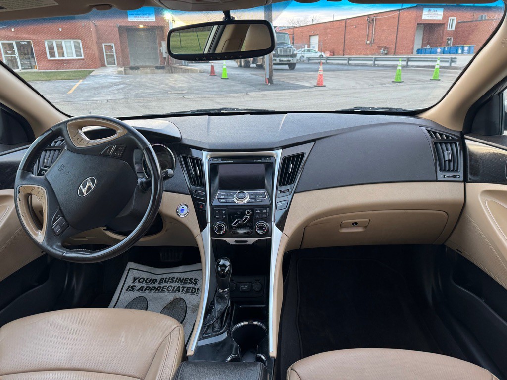 2011 Hyundai Sonata Image 13