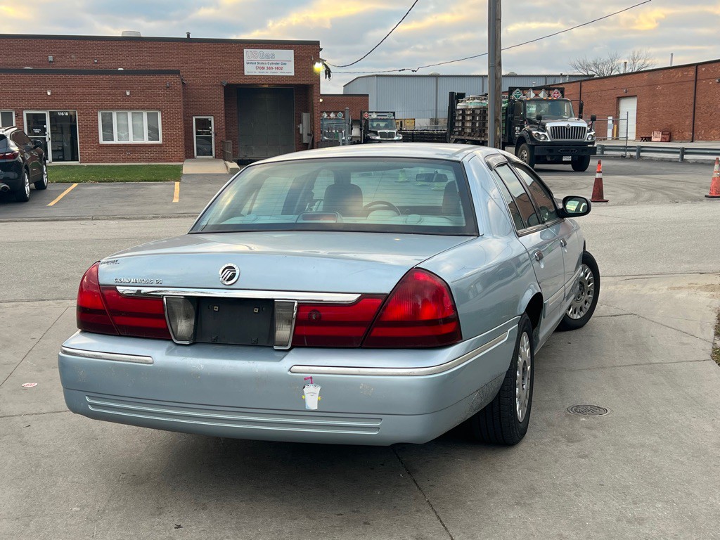 2003 Mercury Grand Marquis Image 4