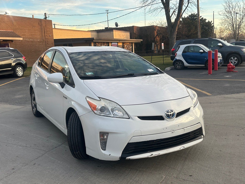 2012 Toyota Prius Image 12