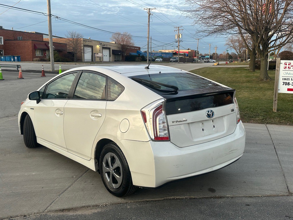 2012 Toyota Prius Image 13