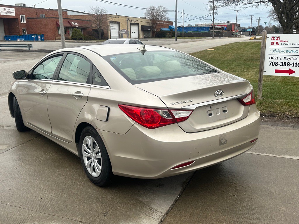 2011 Hyundai Sonata Image 5