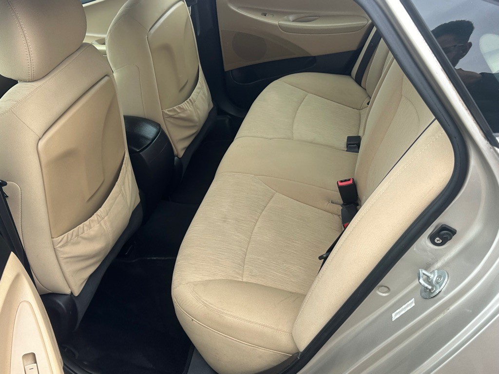 2011 Hyundai Sonata Image 10