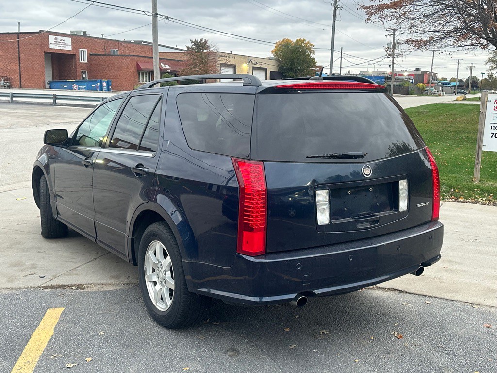 2006 Cadillac SRX Image 5