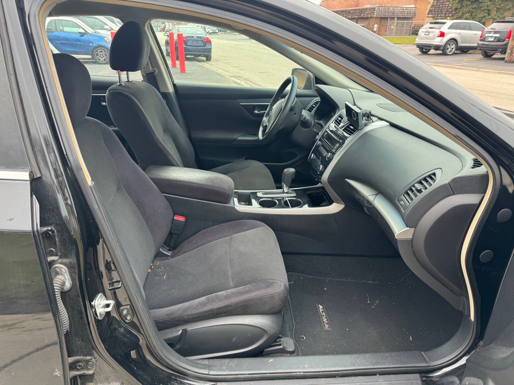 2013 Nissan Altima Image 9