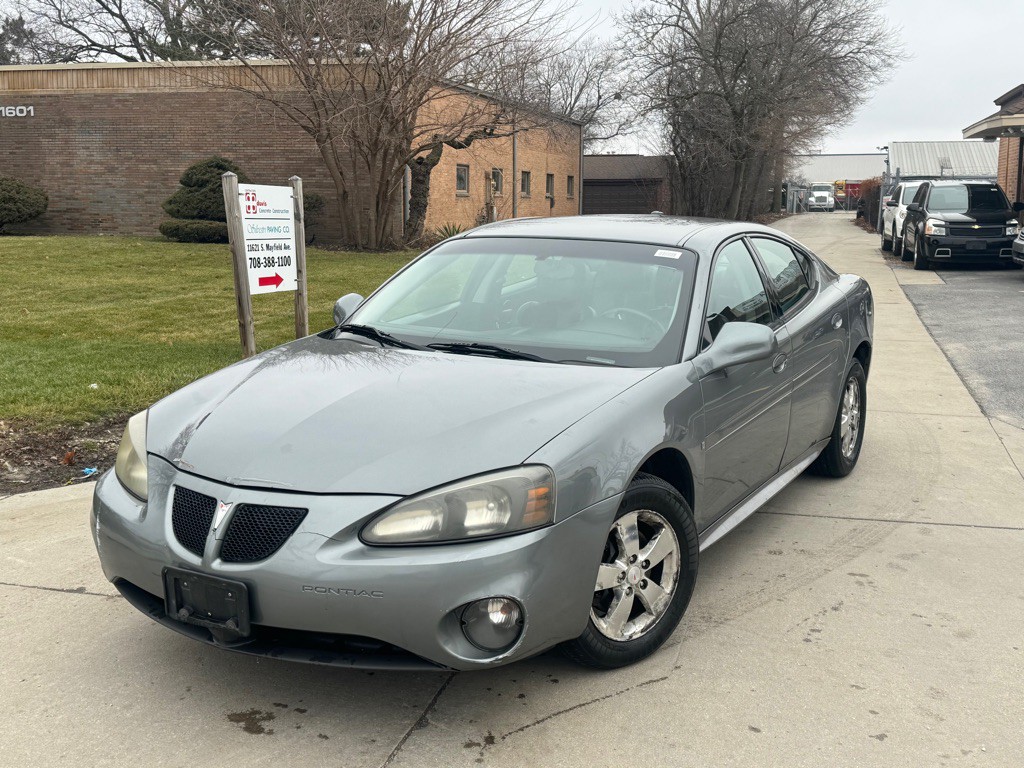 2008 Pontiac Grand Prix Image 1