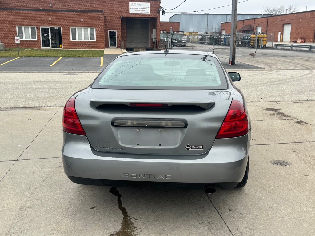 2008 Pontiac Grand Prix Image 6