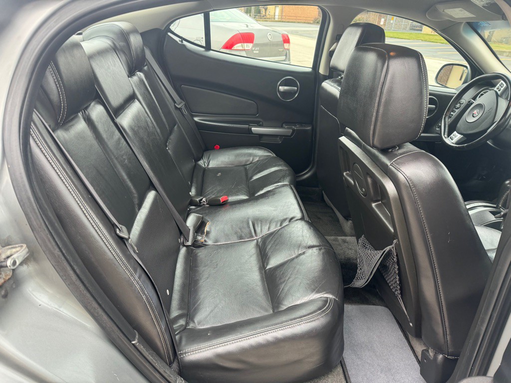 2008 Pontiac Grand Prix Image 10