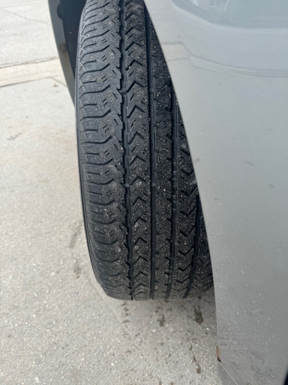 2008 Pontiac Grand Prix Image 16