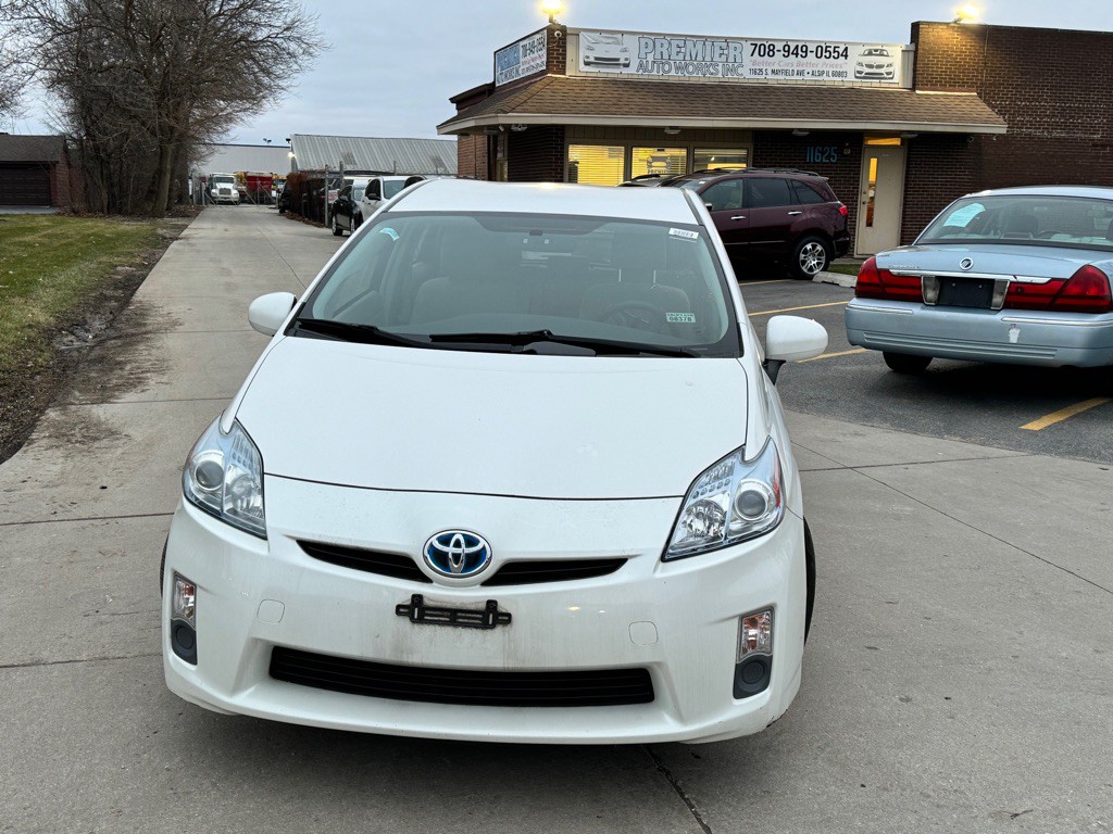 2010 Toyota Prius Image 2