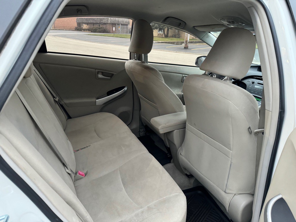 2010 Toyota Prius Image 15