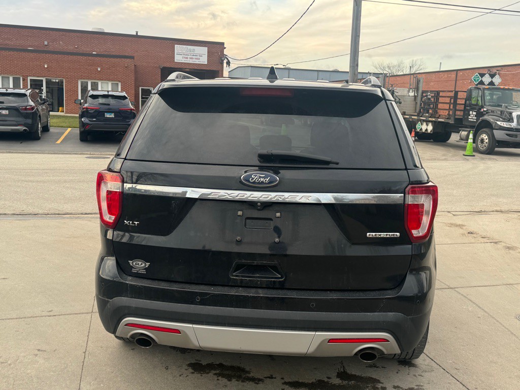 2016 Ford Explorer Image 6
