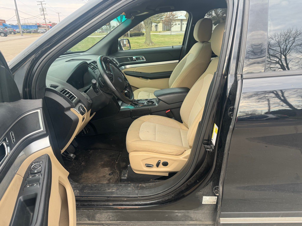 2016 Ford Explorer Image 7