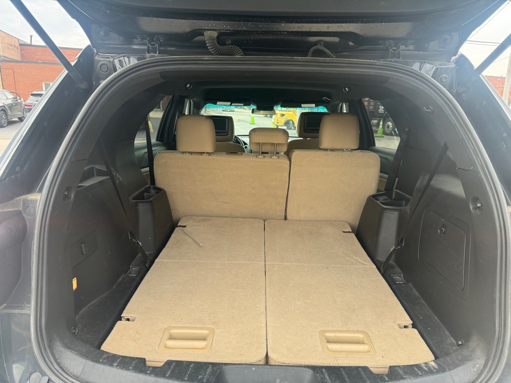 2016 Ford Explorer Image 15