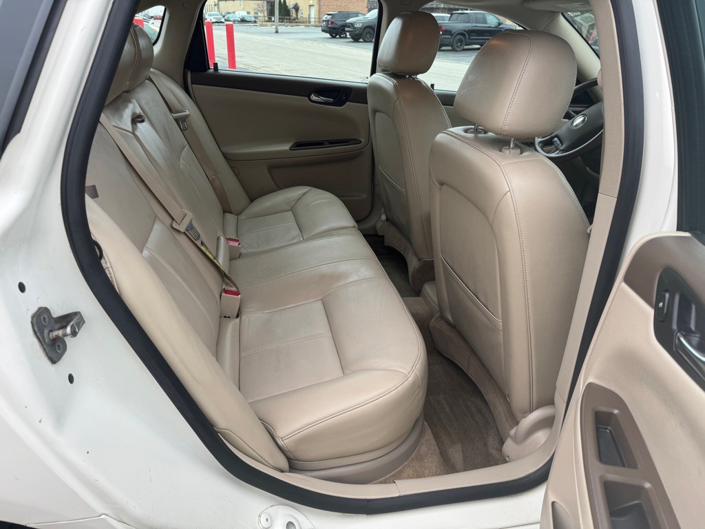 2007 Chevrolet Impala Image 10