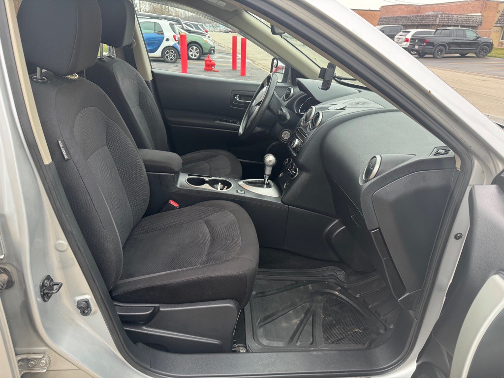 2012 Nissan Rogue Image 9