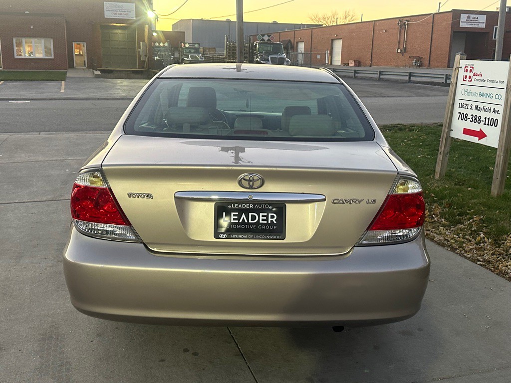 2005 Toyota Camry Image 5