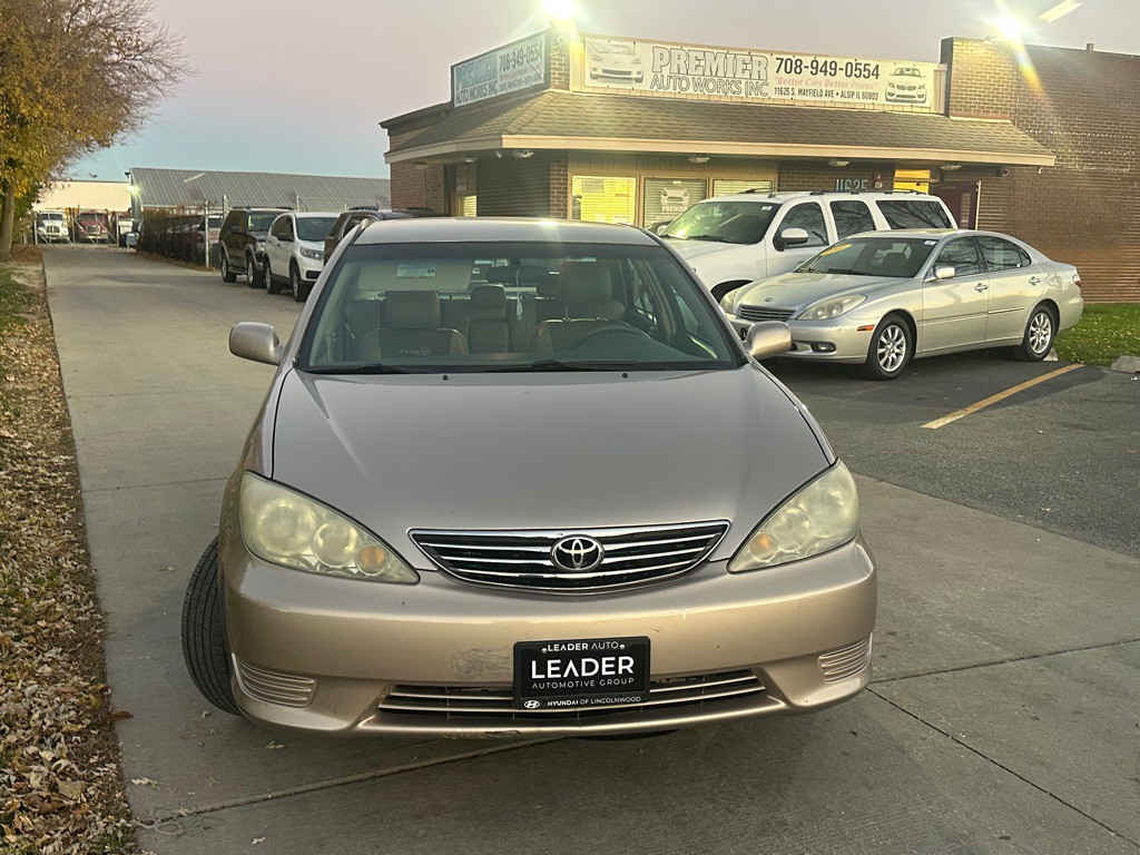 2005 Toyota Camry Image 6