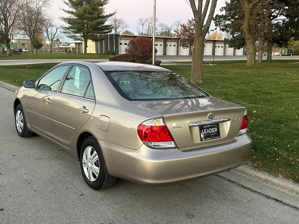 2005 Toyota Camry Image 7