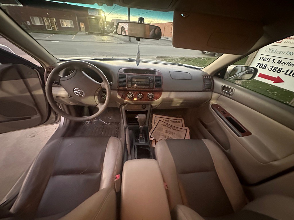 2005 Toyota Camry Image 11