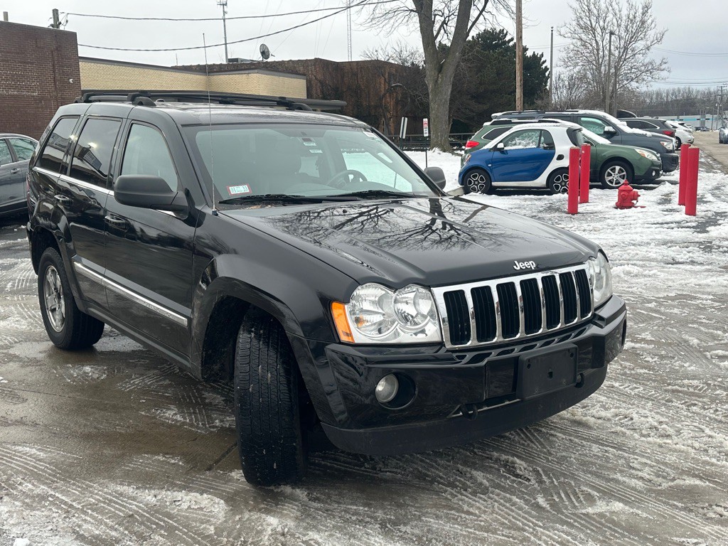 2005 Jeep Grand Cherokee Image 2