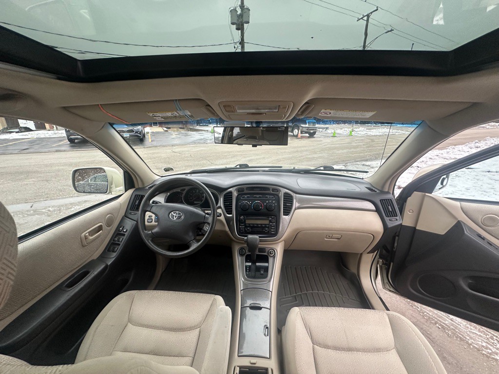 2003 Toyota Highlander Image 12