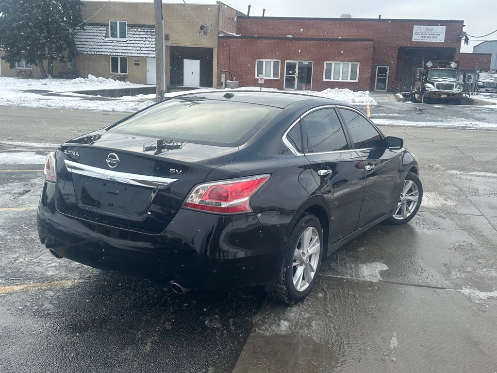 2015 Nissan Altima Image 4