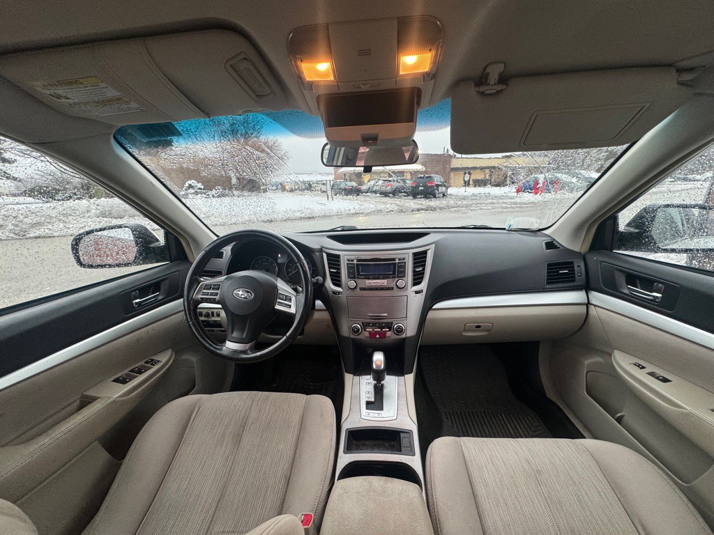 2013 Subaru Legacy Image 11