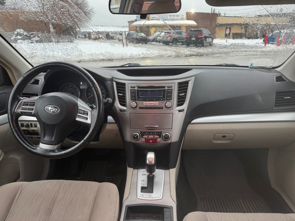 2013 Subaru Legacy Image 12