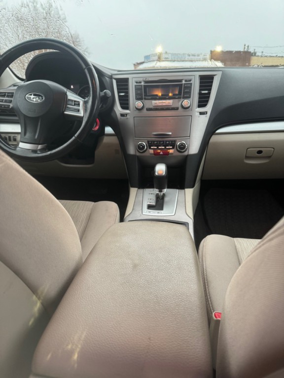 2013 Subaru Legacy Image 13