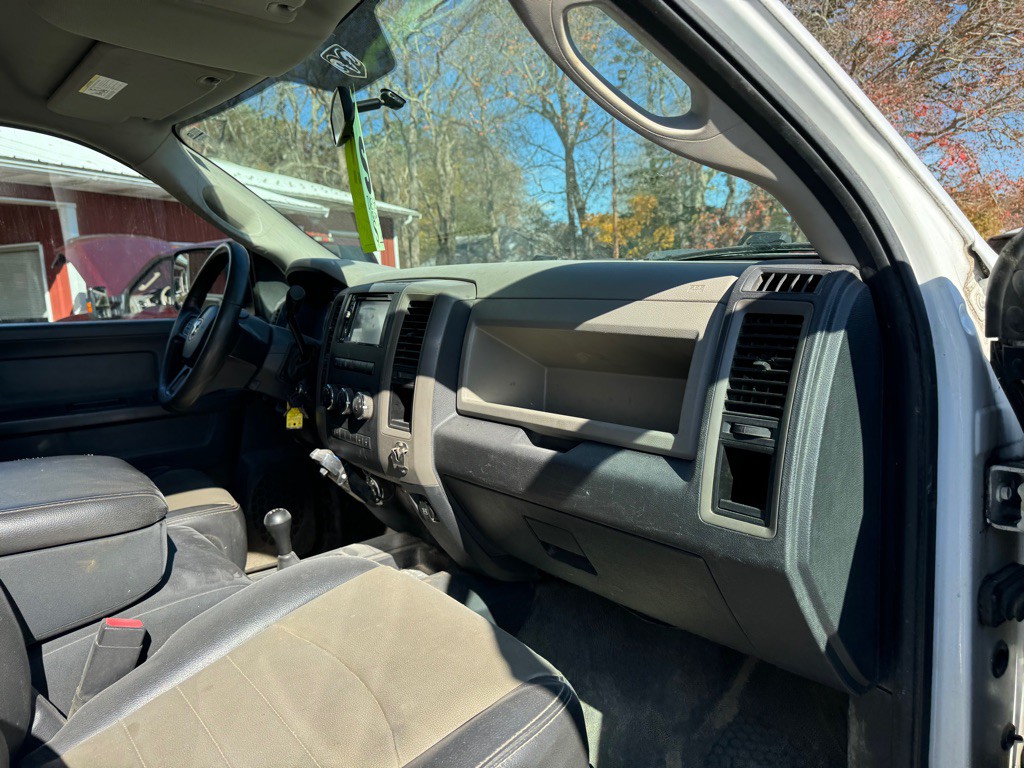 2012 Dodge Ram Image 21