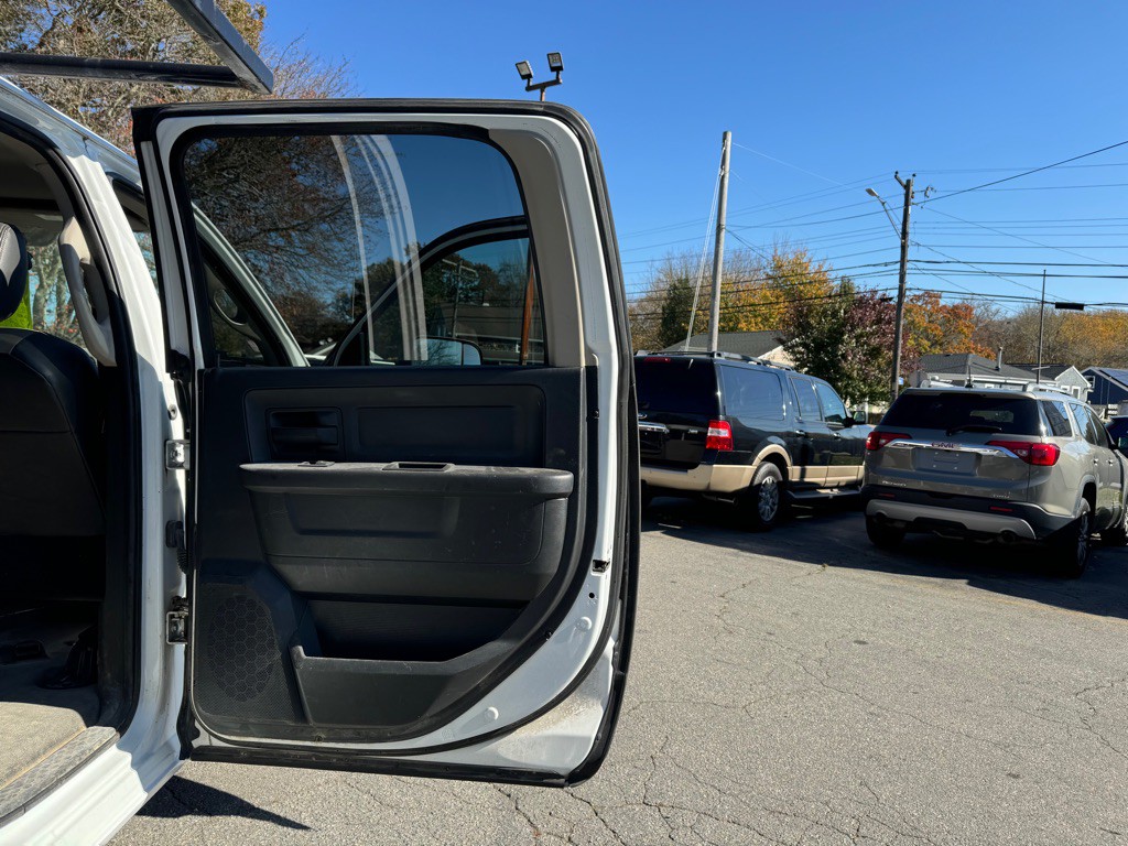 2012 Dodge Ram Image 28
