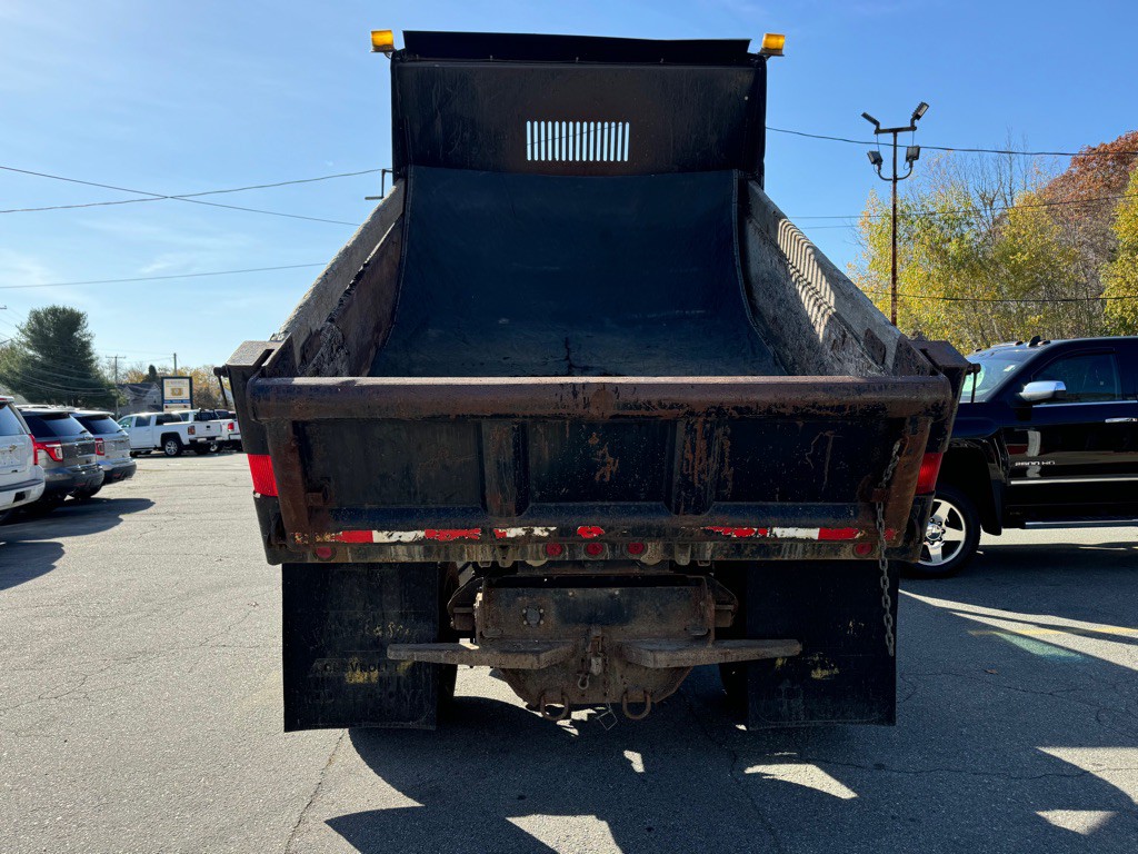 2003 Chevrolet C/K 4500 Image 15