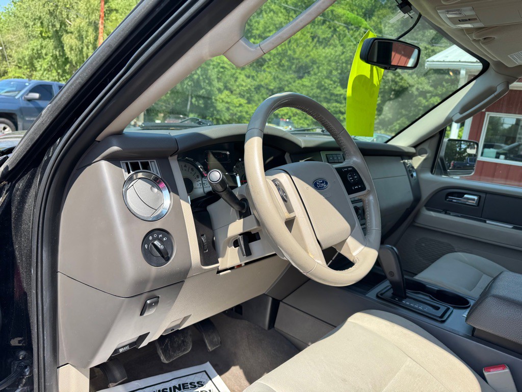2012 Ford Expedition Image 10