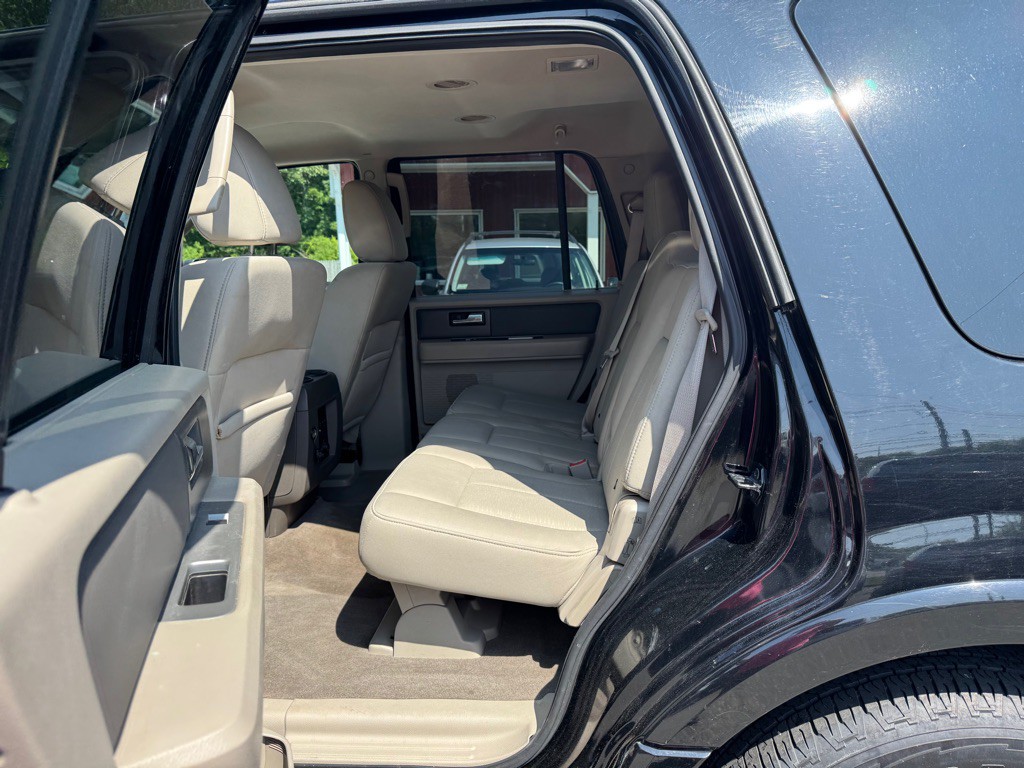 2012 Ford Expedition Image 14