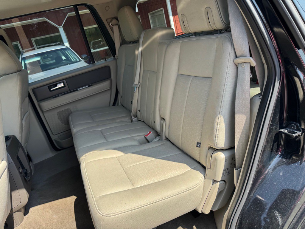 2012 Ford Expedition Image 15