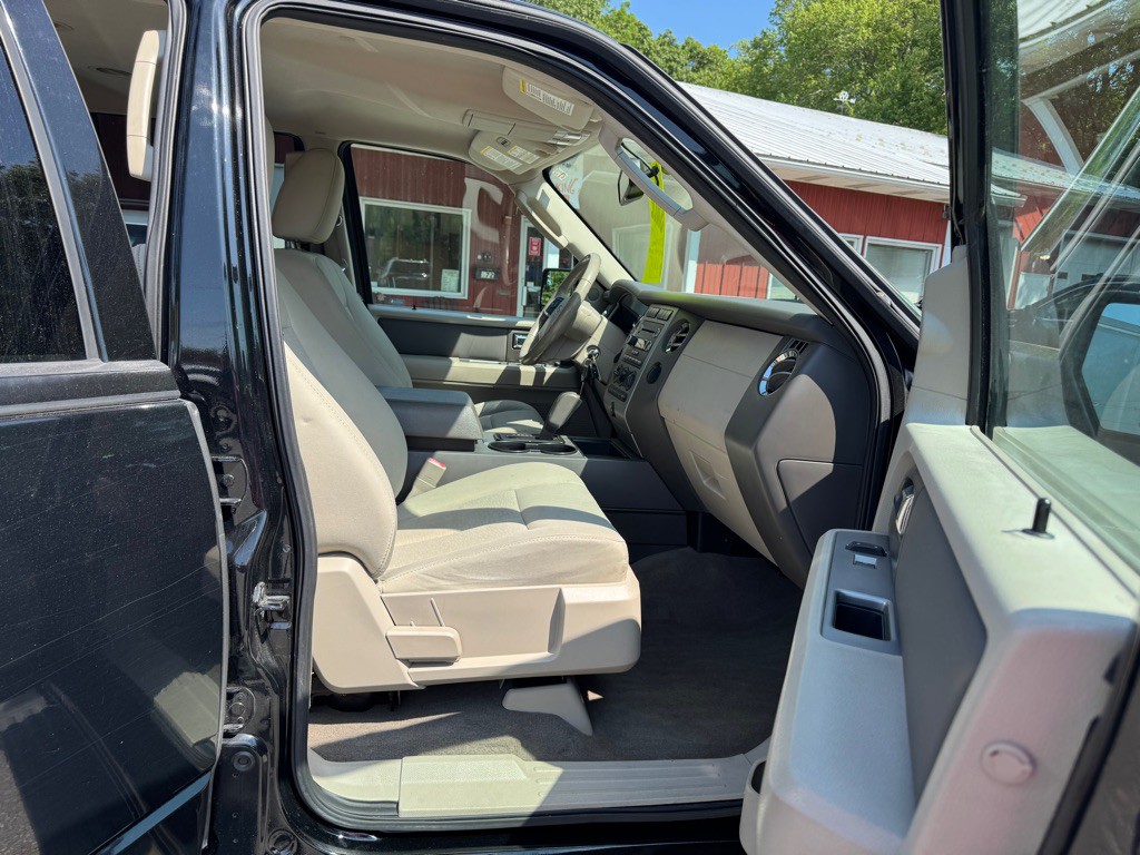 2012 Ford Expedition Image 23