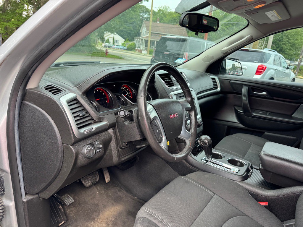 2016 GMC Acadia Image 10