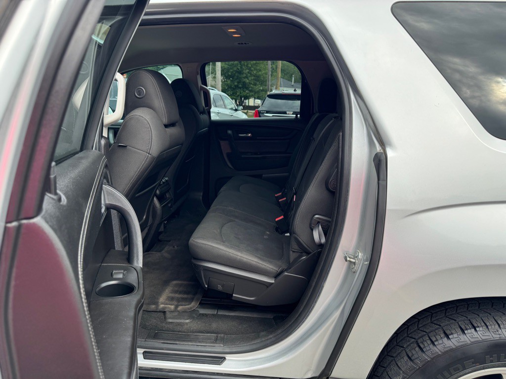 2016 GMC Acadia Image 13