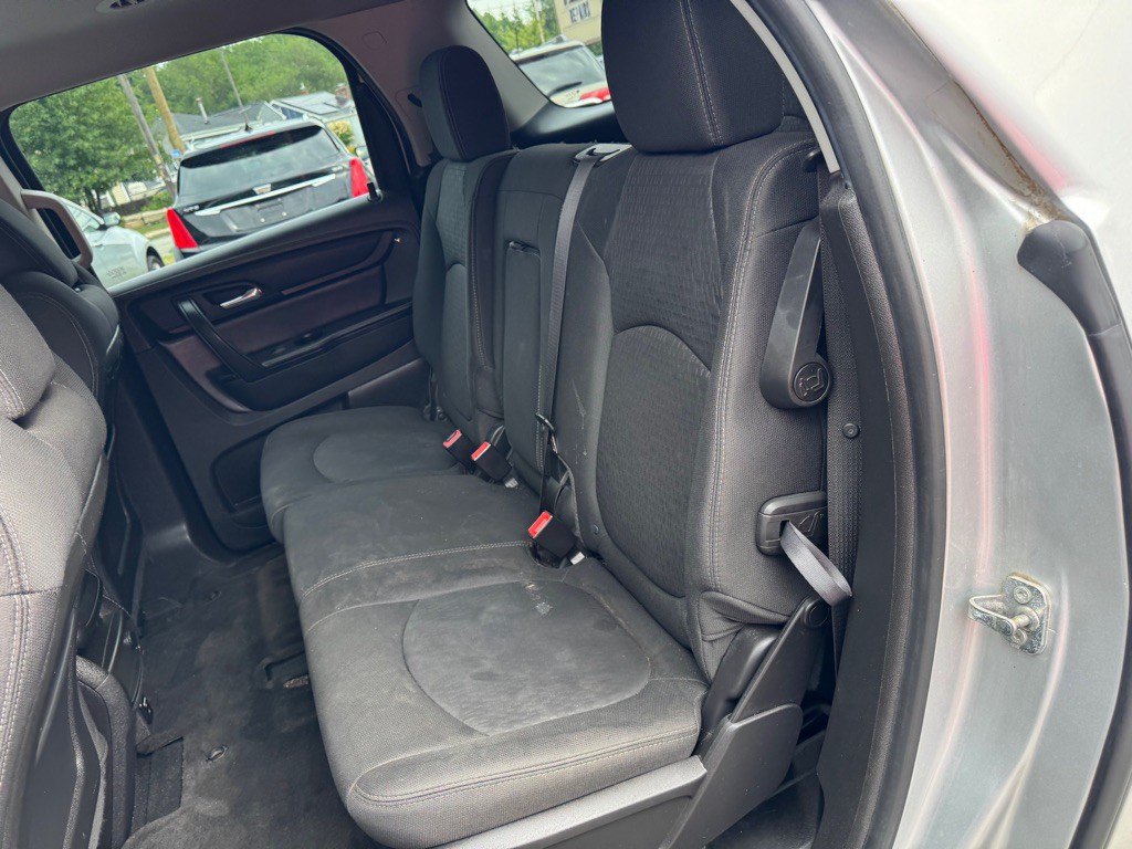 2016 GMC Acadia Image 14