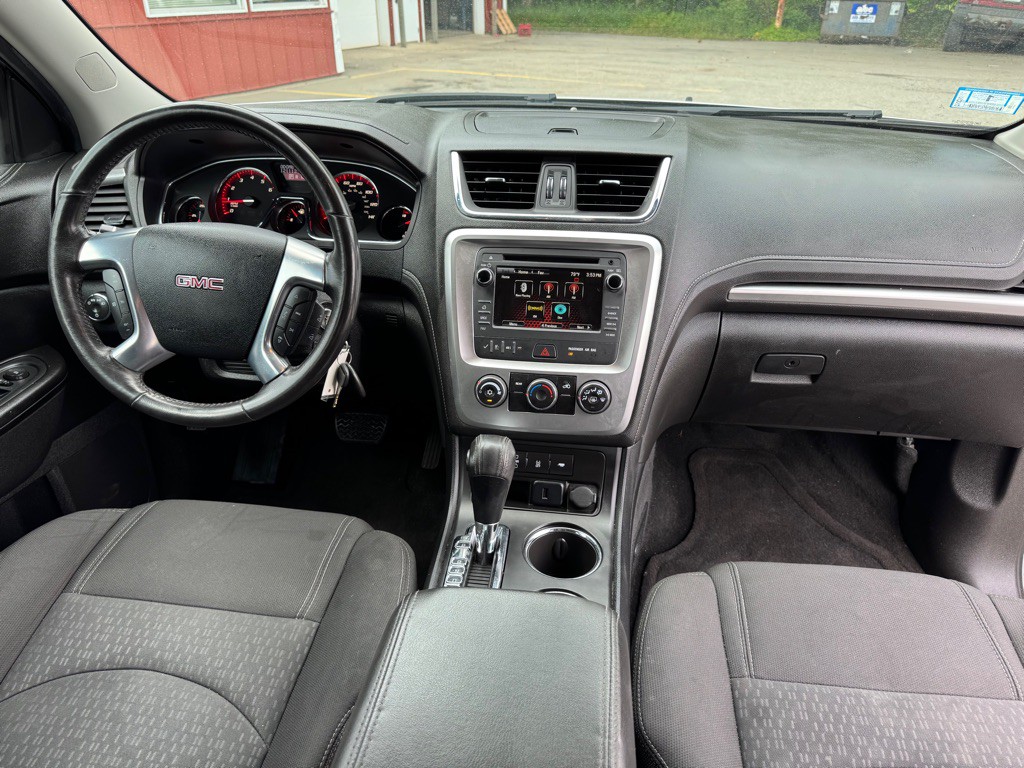 2016 GMC Acadia Image 16