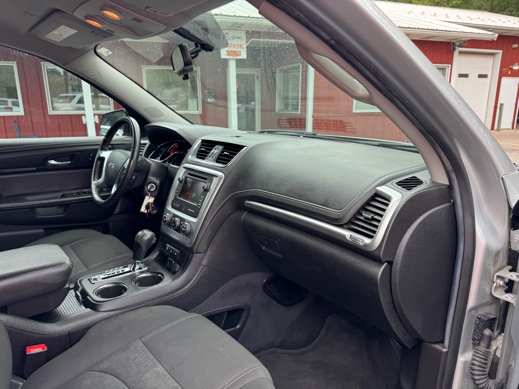 2016 GMC Acadia Image 18