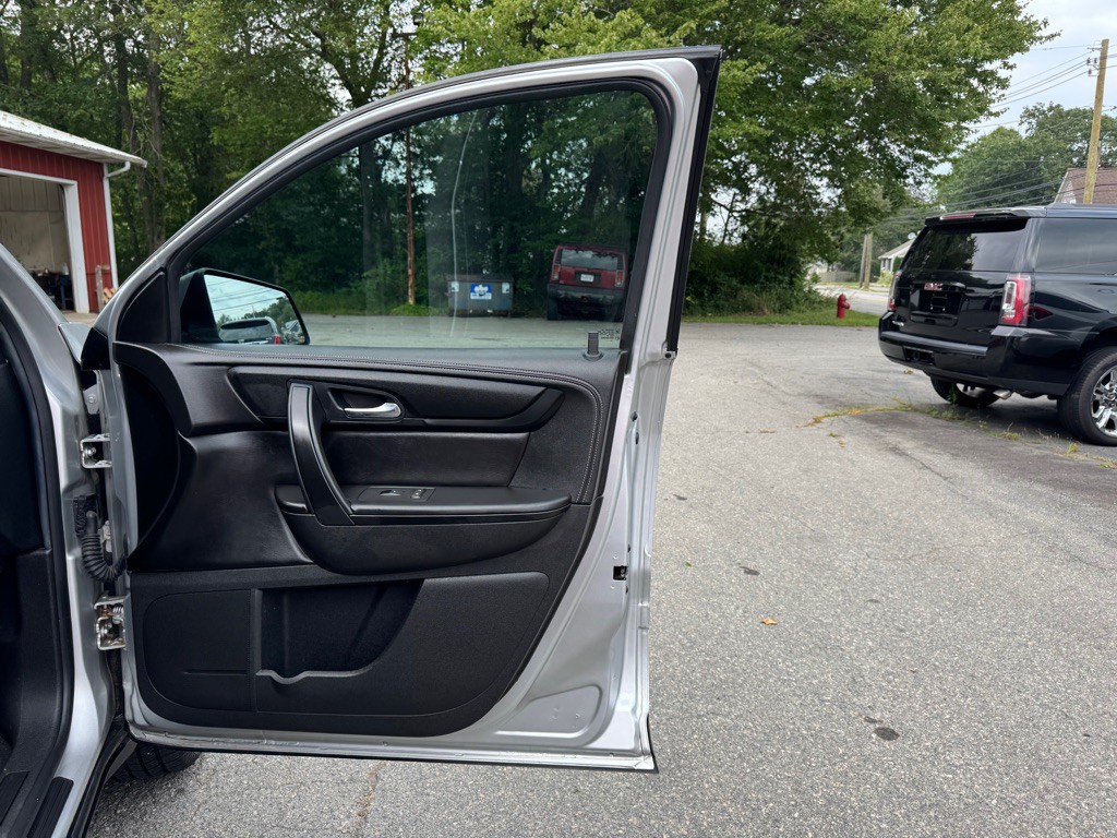 2016 GMC Acadia Image 27