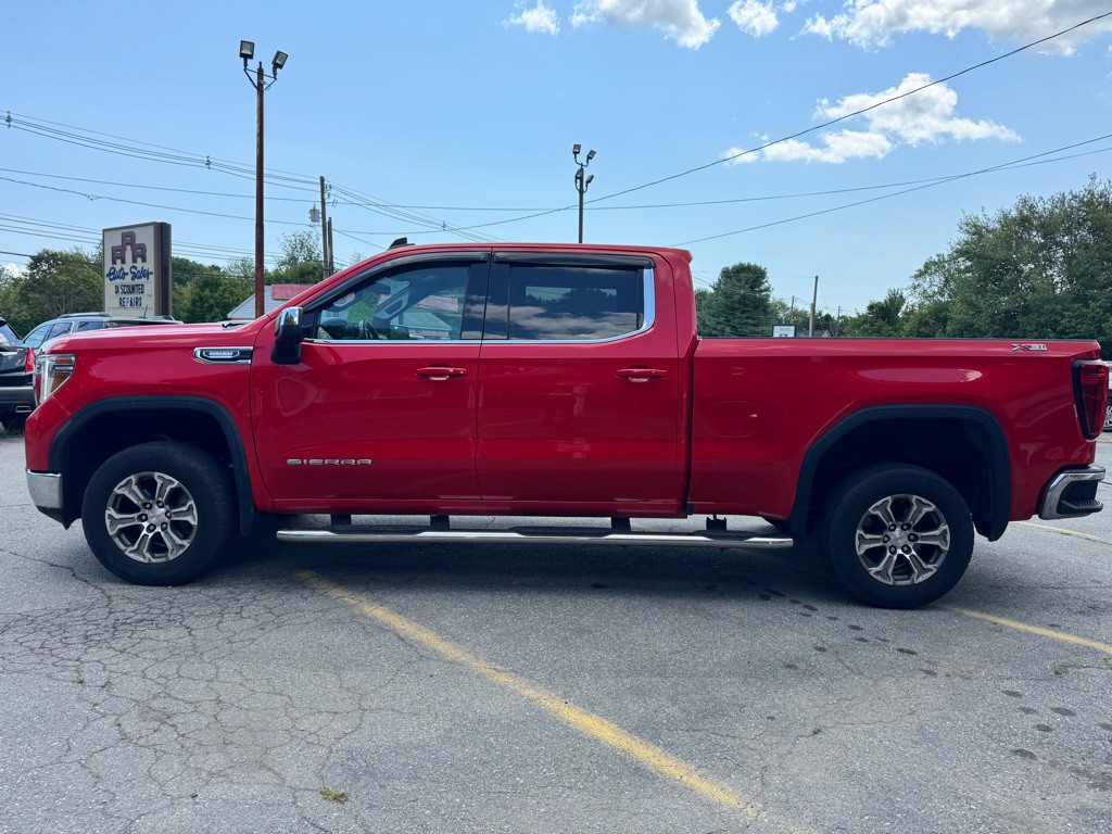 2021 GMC Sierra Image 2