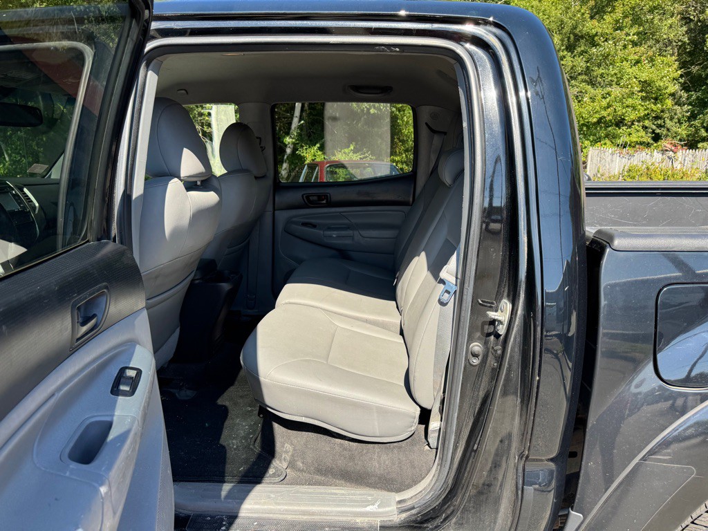 2014 Toyota Tacoma Image 14