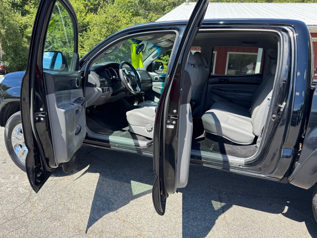 2014 Toyota Tacoma Image 11