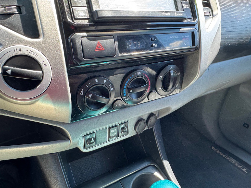 2014 Toyota Tacoma Image 22