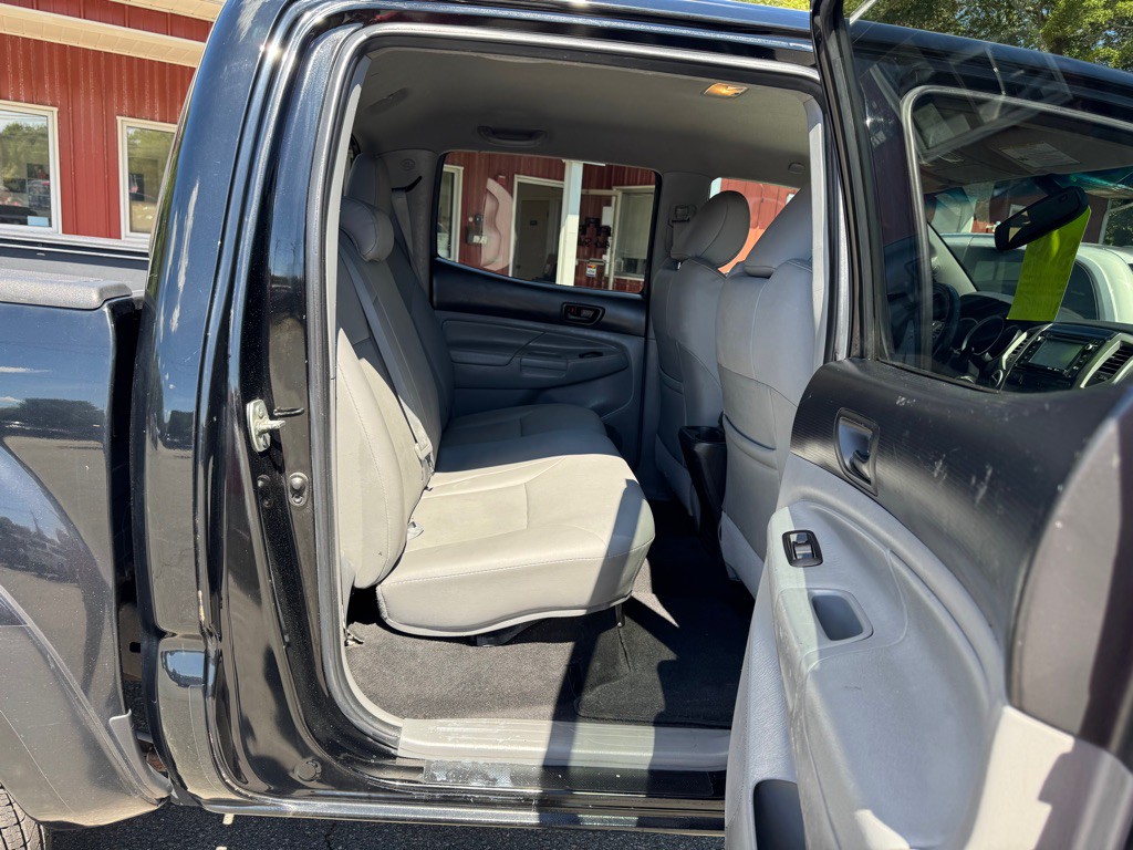 2014 Toyota Tacoma Image 27