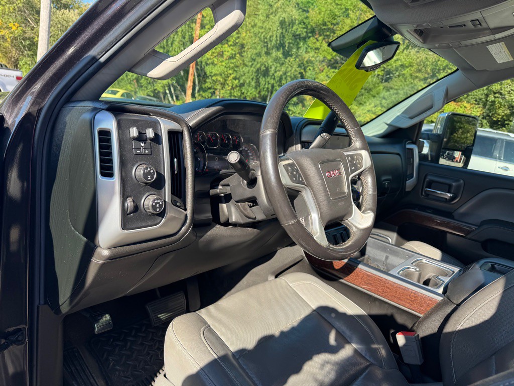2015 GMC Sierra Image 11